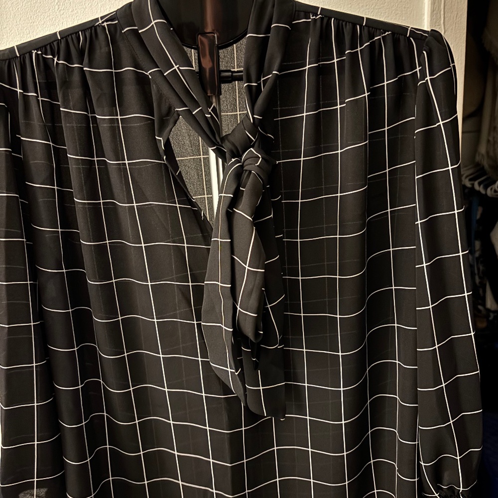 NY & CO 7th Avenue Design Studio Dressy Work Blouse